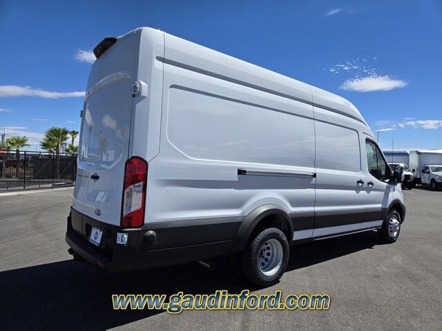 2024 Ford Transit Base