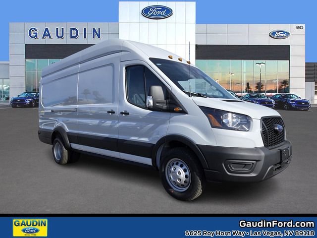 2024 Ford Transit Base