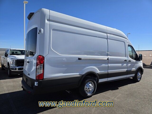 2024 Ford Transit Base