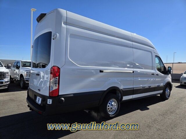 2024 Ford Transit Base