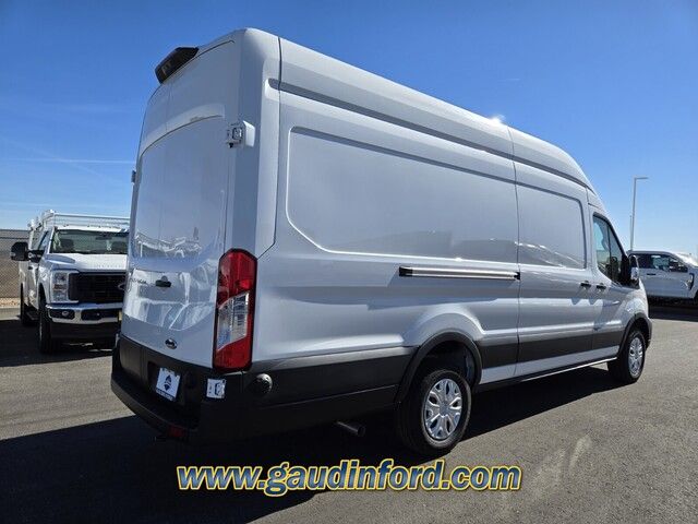 2024 Ford Transit Base