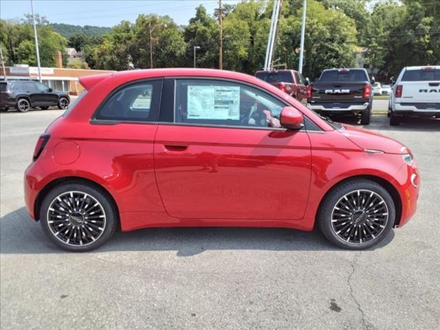 2024 FIAT 500e 