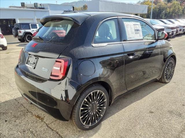 2024 FIAT 500e Music