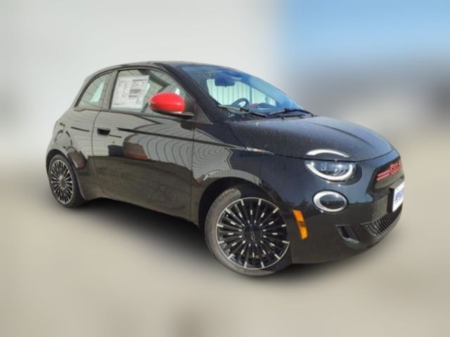 2024 FIAT 500e Music