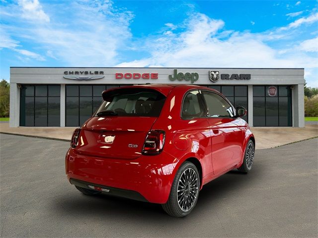 2024 FIAT 500e 