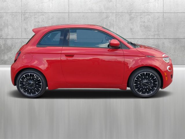 2024 FIAT 500e 