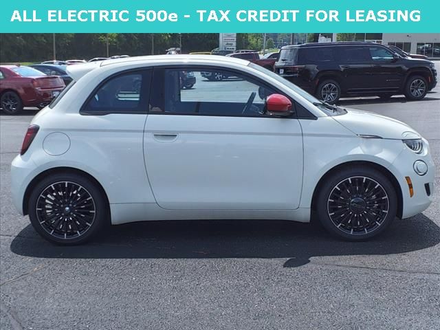 2024 FIAT 500e 