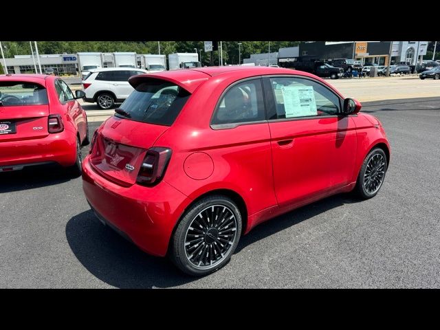 2024 FIAT 500e 