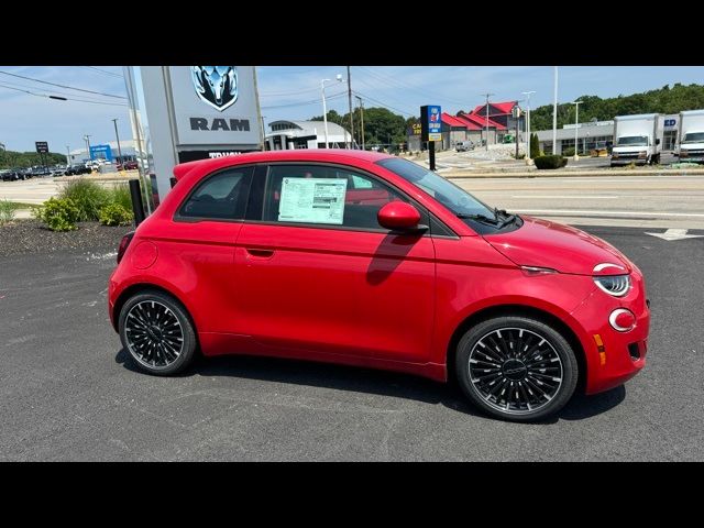 2024 FIAT 500e 