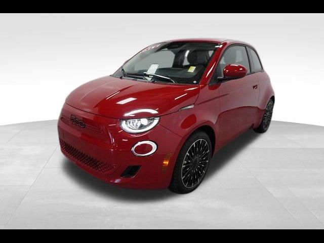 2024 FIAT 500e INSPI(RED)