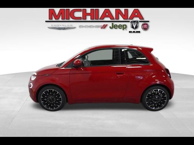 2024 FIAT 500e INSPI(RED)