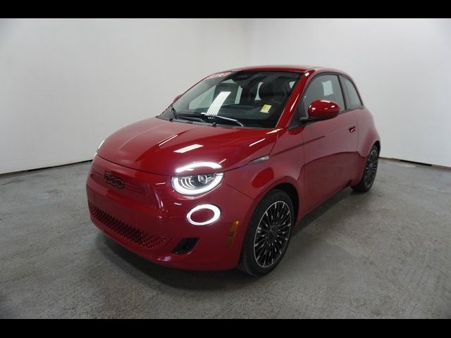 2024 FIAT 500e INSPI(RED)