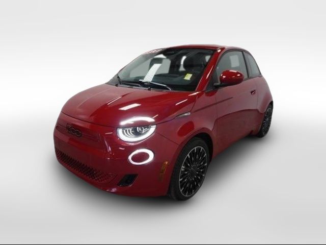 2024 FIAT 500e INSPI(RED)