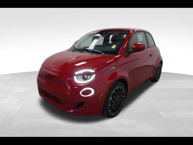 2024 FIAT 500e INSPI(RED)