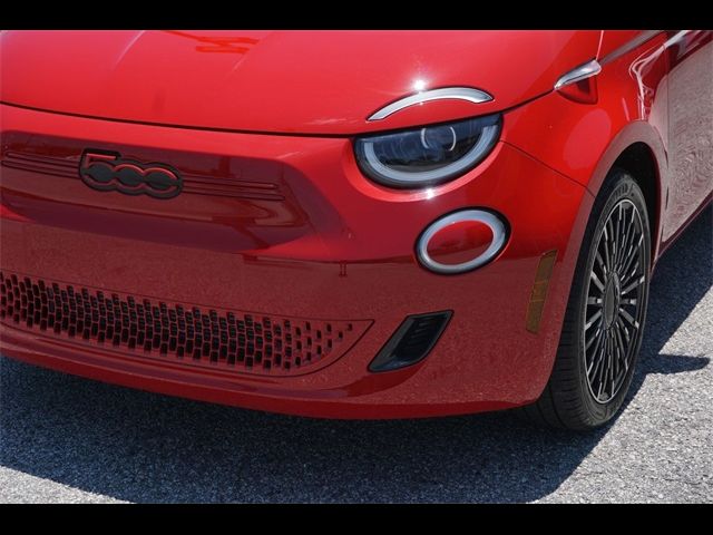 2024 FIAT 500e INSPI(RED)