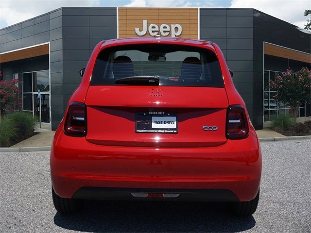 2024 FIAT 500e INSPI(RED)