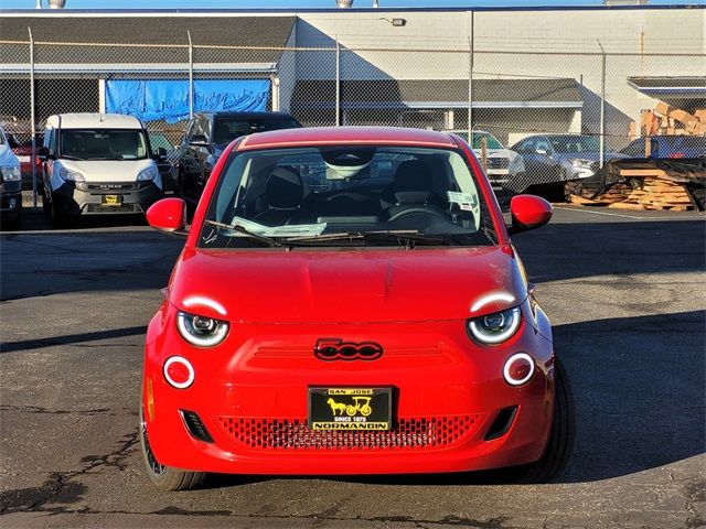 2024 FIAT 500e INSPI(RED)