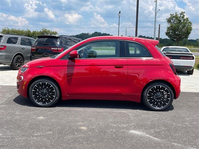 2024 FIAT 500e 