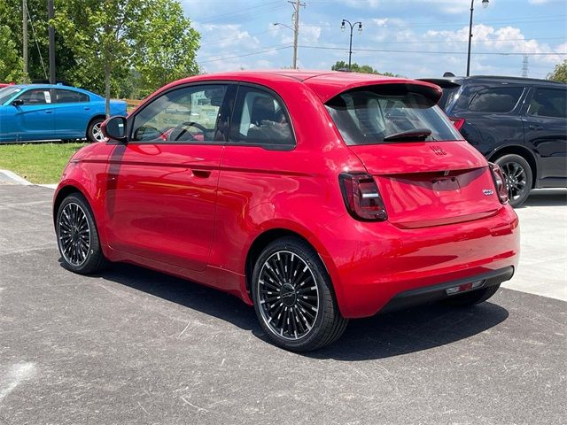 2024 FIAT 500e 