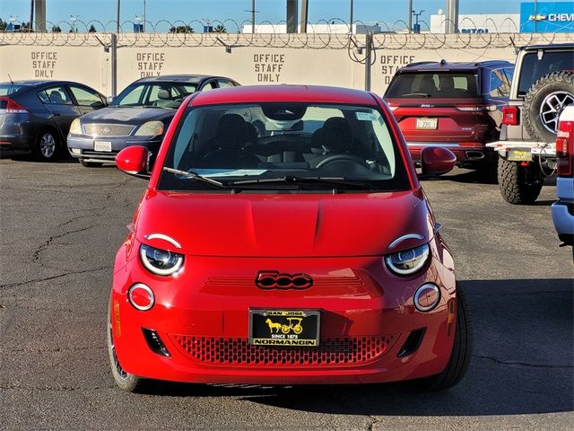 2024 FIAT 500e 