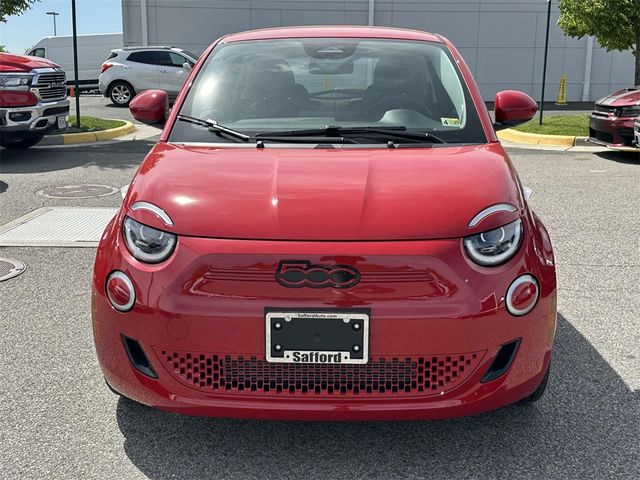 2024 FIAT 500e 