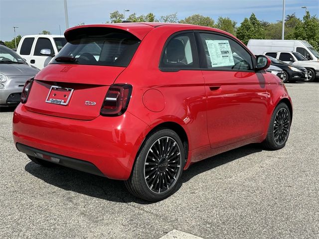 2024 FIAT 500e 