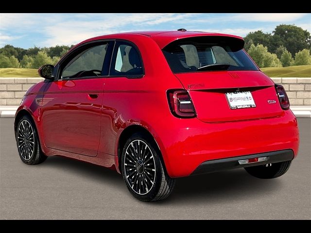 2024 FIAT 500e 