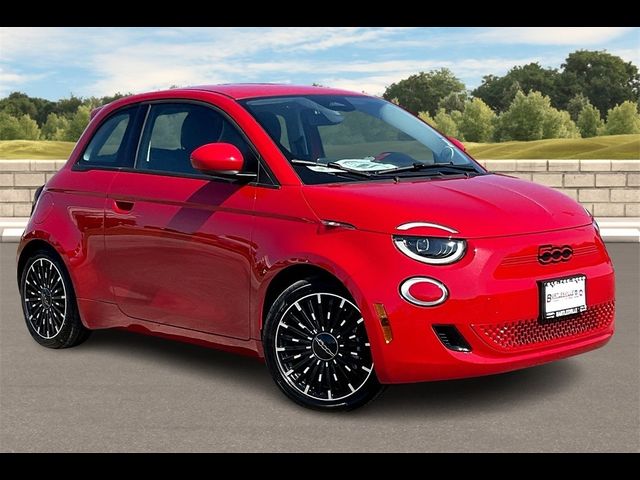 2024 FIAT 500e 