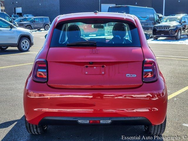 2024 FIAT 500e INSPI(RED)