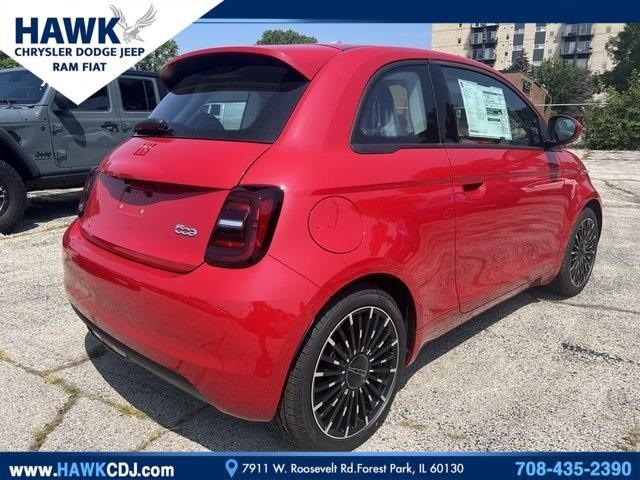 2024 FIAT 500e 