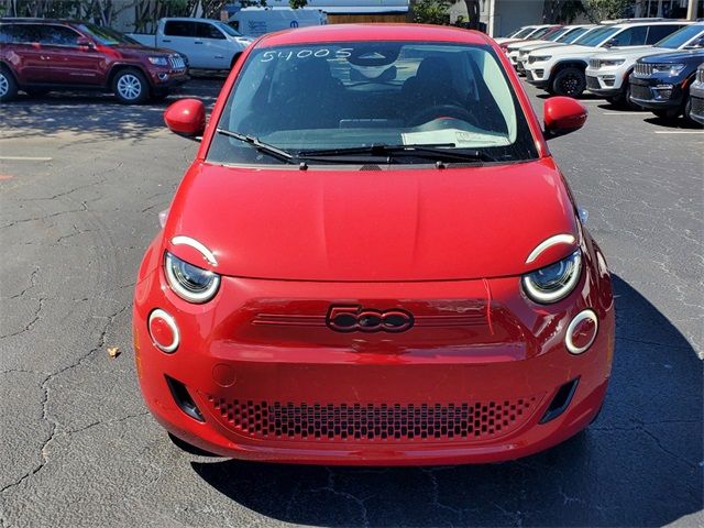 2024 FIAT 500e INSPI(RED)