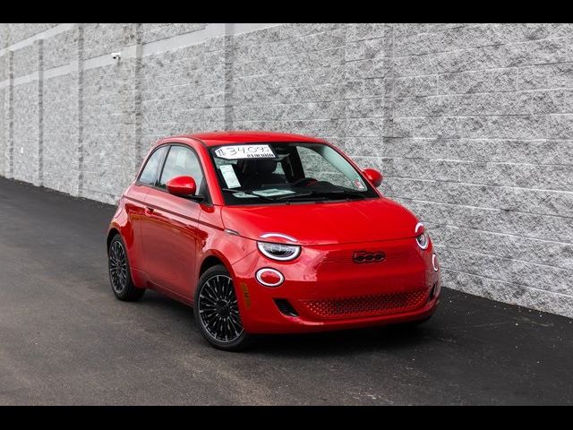 2024 FIAT 500e 