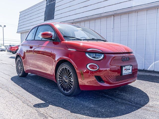 2024 FIAT 500e 