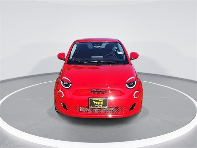 2024 FIAT 500e 