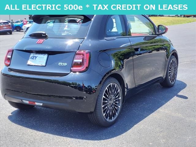 2024 FIAT 500e Music