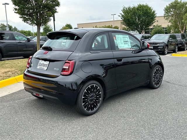 2024 FIAT 500e Music