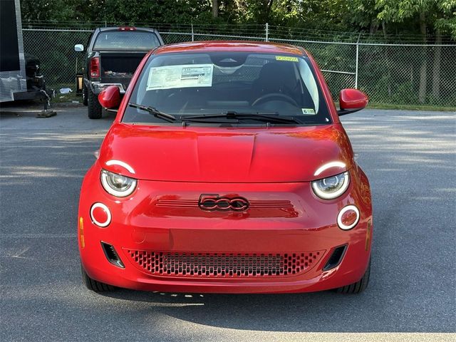 2024 FIAT 500e 