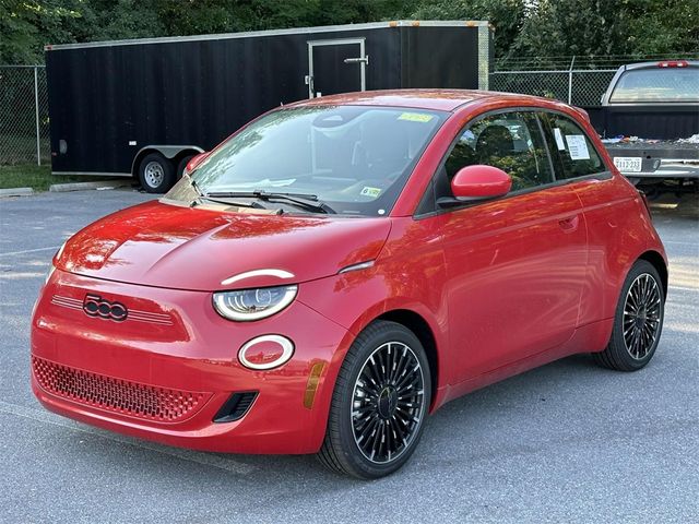 2024 FIAT 500e 