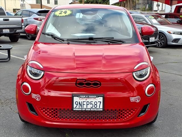 2024 FIAT 500e INSPI(RED)
