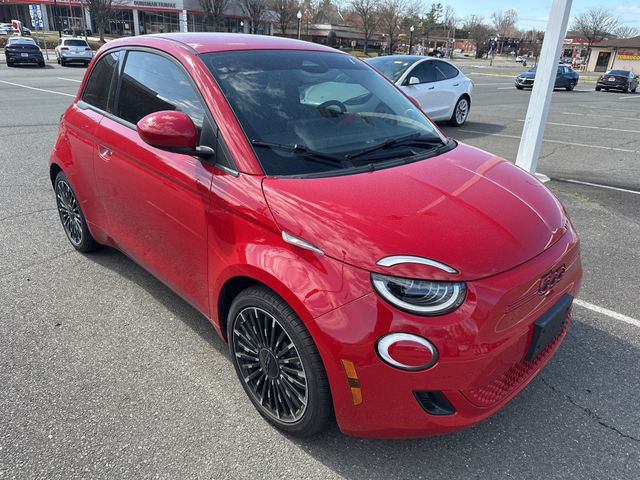 2024 FIAT 500e INSPI(RED)