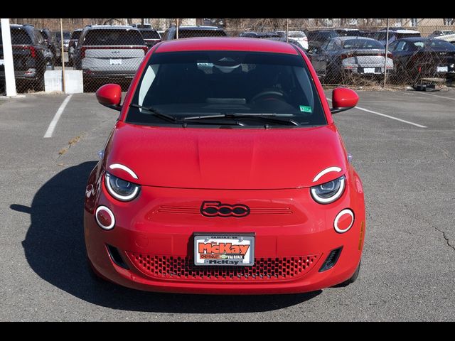 2024 FIAT 500e INSPI(RED)