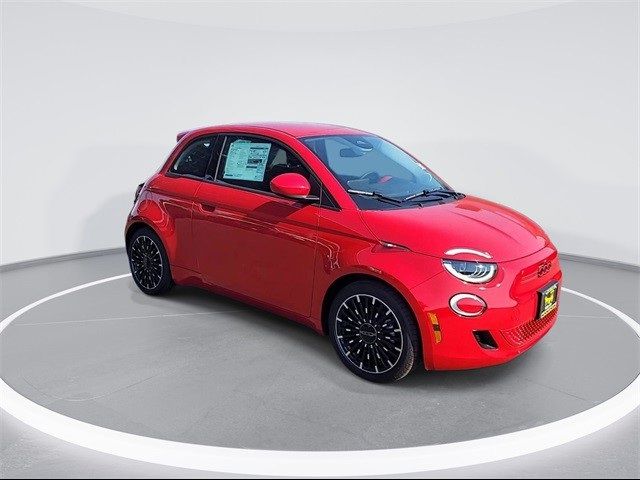 2024 FIAT 500e 