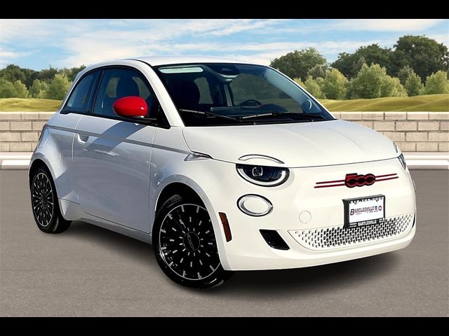 2024 FIAT 500e 