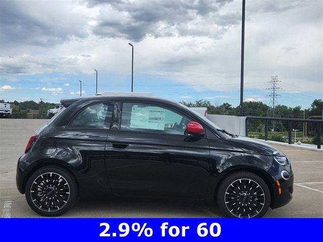 2024 FIAT 500e Music