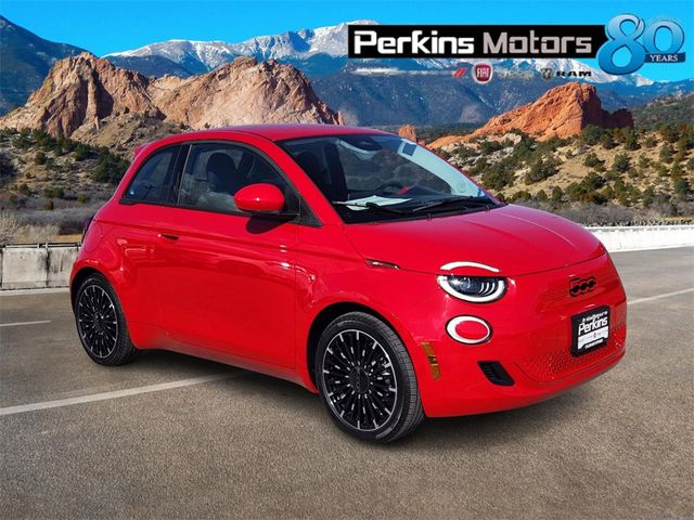 2024 FIAT 500e INSPI(RED)