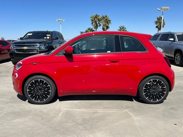 2024 FIAT 500e INSPI(RED)