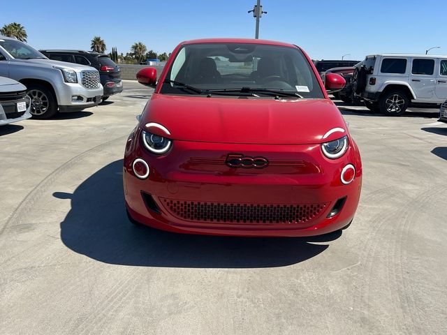 2024 FIAT 500e INSPI(RED)