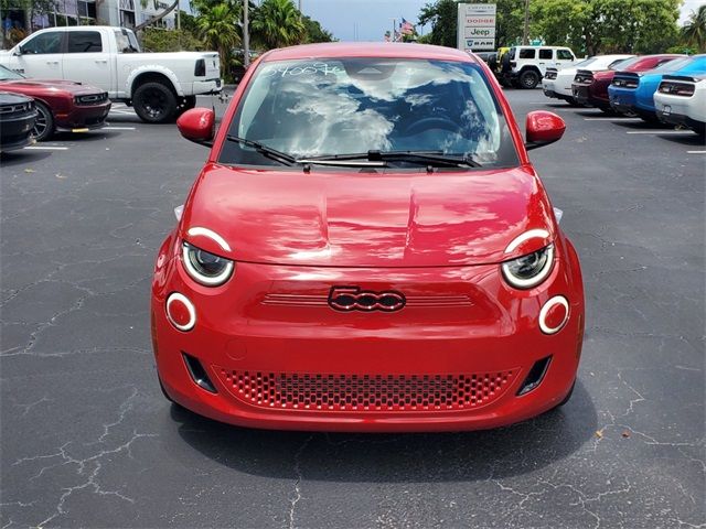 2024 FIAT 500e INSPI(RED)