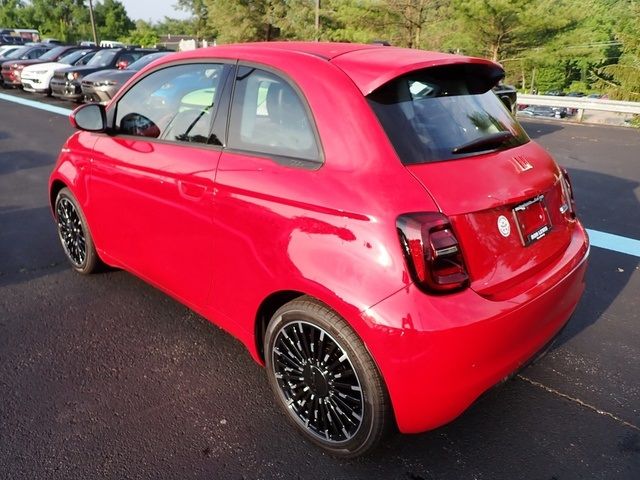 2024 FIAT 500e 