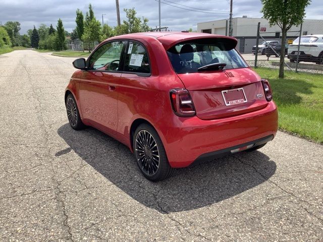 2024 FIAT 500e 